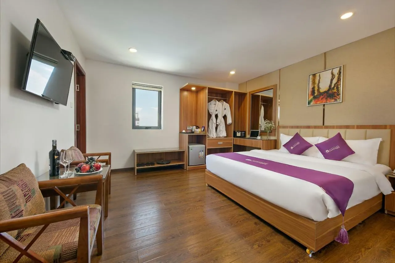Lavender Riverside Hotel Da Nang 3*,  Vietnam